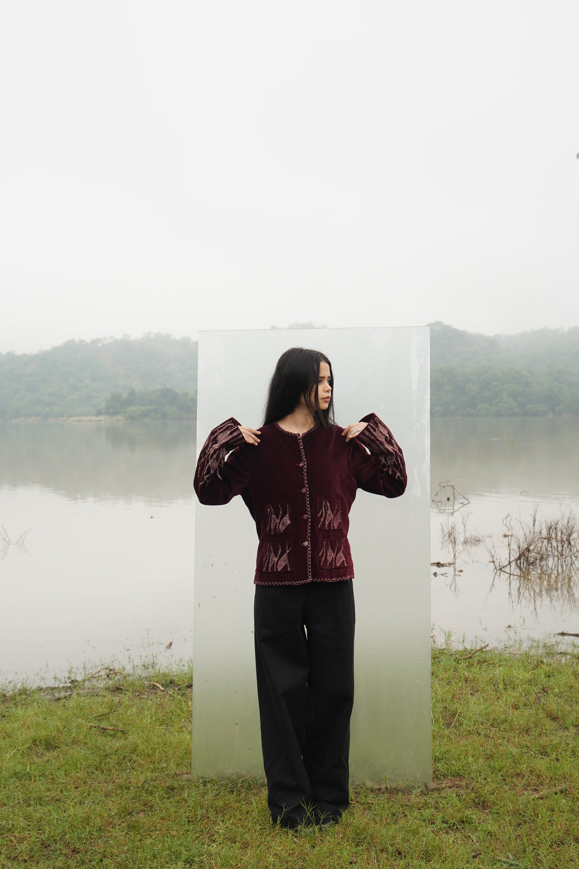 “Kiara women’s embroidered suede jacket with zari work in burgundy” 
"Women Burgundy Suede Jacket with Zari Work Detailed and Hand Stitched"